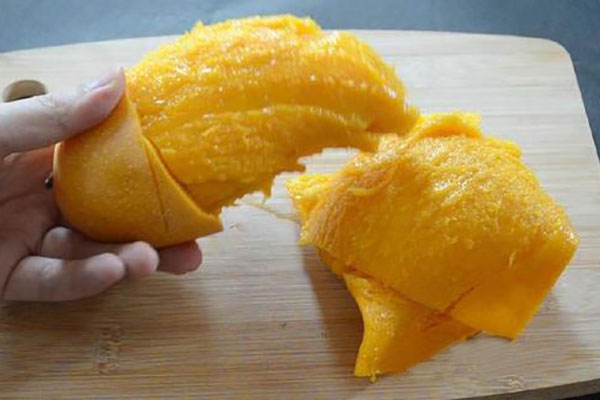 芒果怎么剝皮方便？